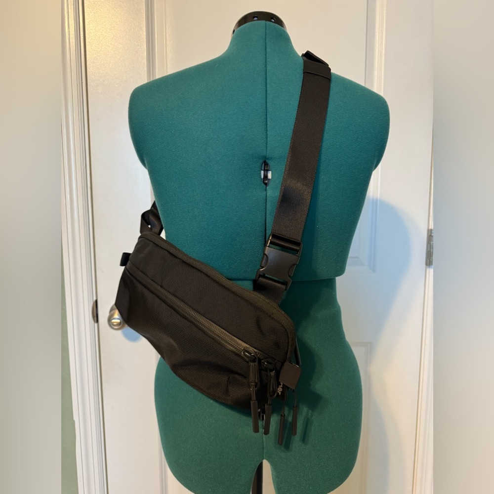 AER Day Sling 2 Sling Bag